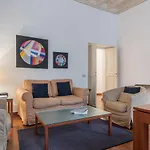 History and modernity meet by Piazza Navona – Wifi, Elevator, AC